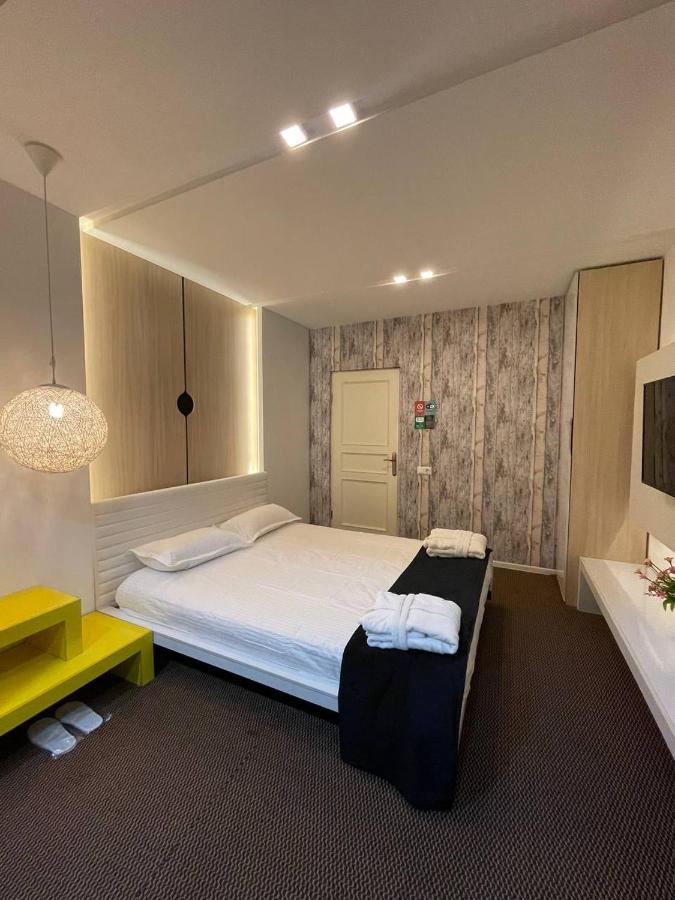 Io Boutique Hotel Bishkek Бишкек Экстерьер фото