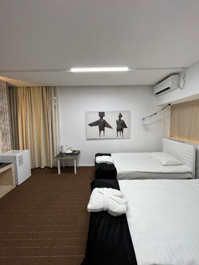 Io Boutique Hotel Bishkek Бишкек Экстерьер фото