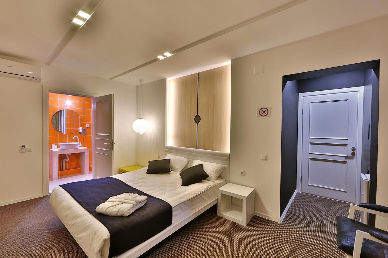 Io Boutique Hotel Bishkek Бишкек Экстерьер фото